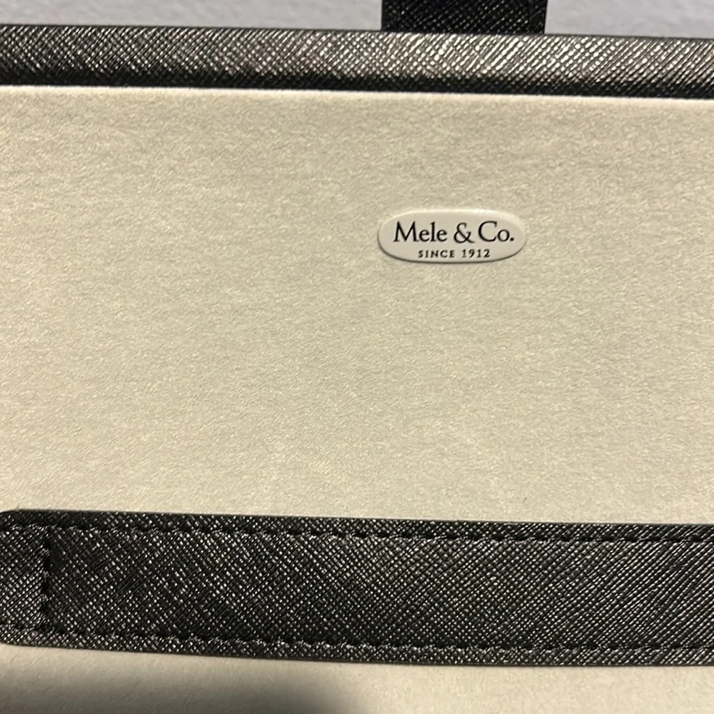 Mele & Co. Parker Watch Box - Picture 8 of 10